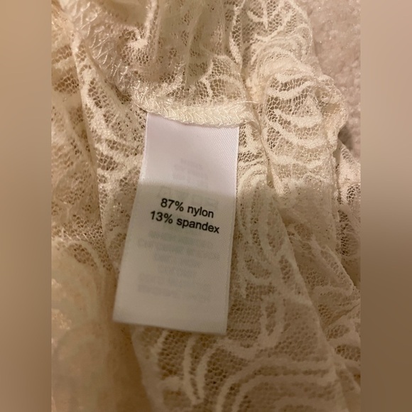 MAURICES lace sheer top X-large NWT - Picture 5 of 6